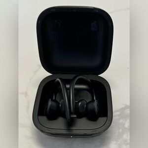 Beats by Dre Powerbeats Pro